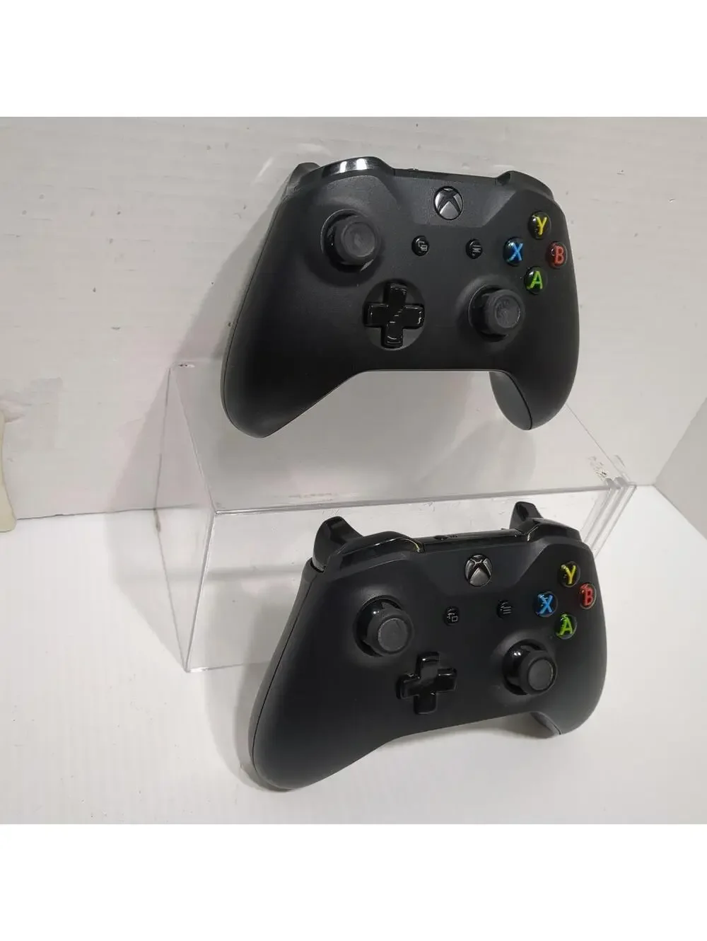 2 Broken Original Microsoft Xbox One Wireless Controllers Model 1708 Stick Drift